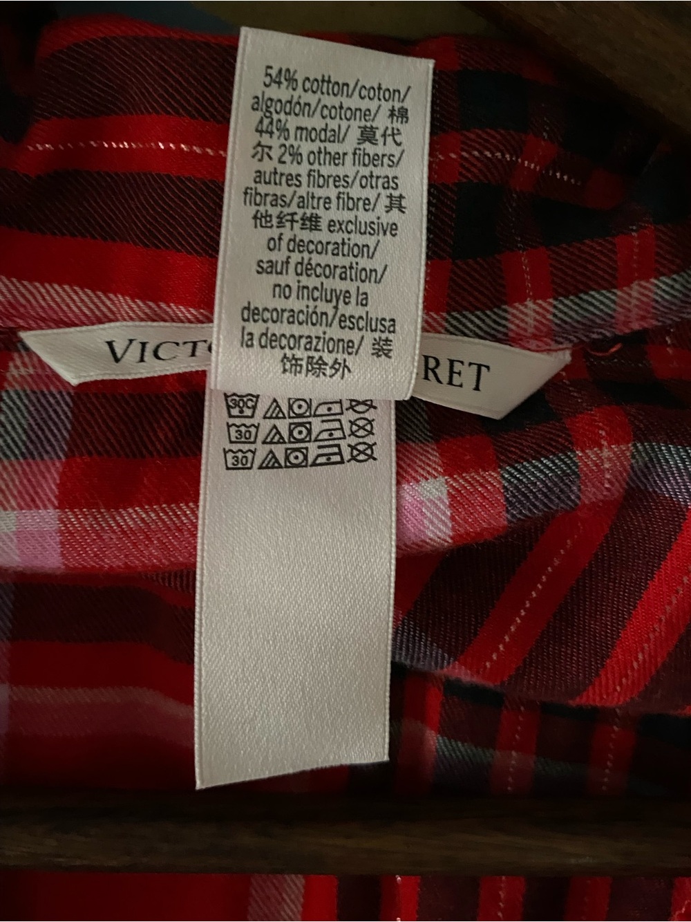 Victoria’s Secret Women’s Pajama Set 2 Piece Red&Black Plaid Gold Thread - Picture 10 of 16